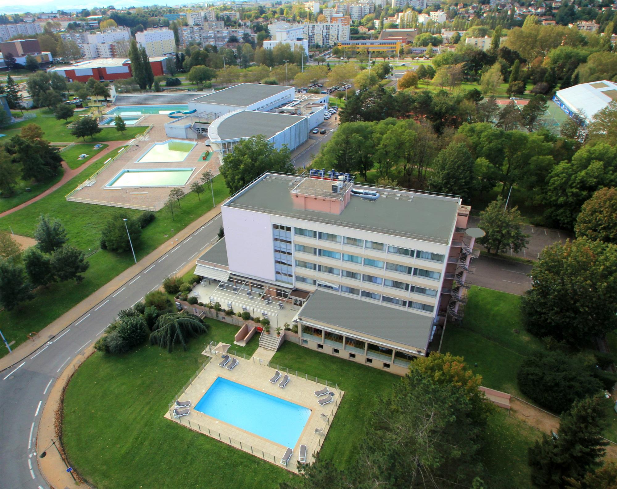 Hotel Mercure Macon Bord De Saone Zewnętrze zdjęcie